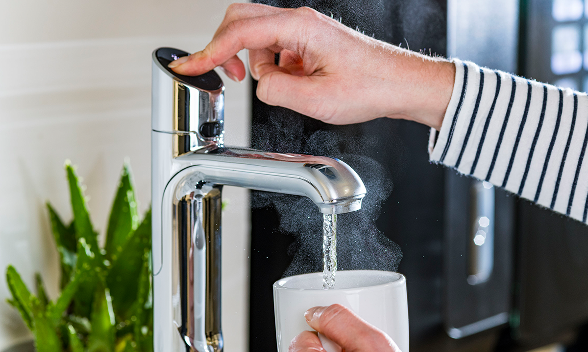 Using an Instant Boiling & Chilled Water Tap to make a cup of tea